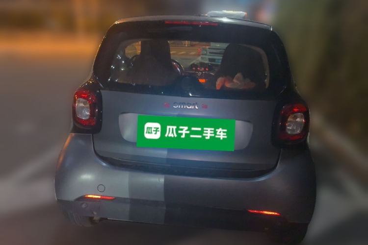 Used smart fortwo 2019 0.9T 66kW Hardtop Wind Power Edition China VI Exterior 4