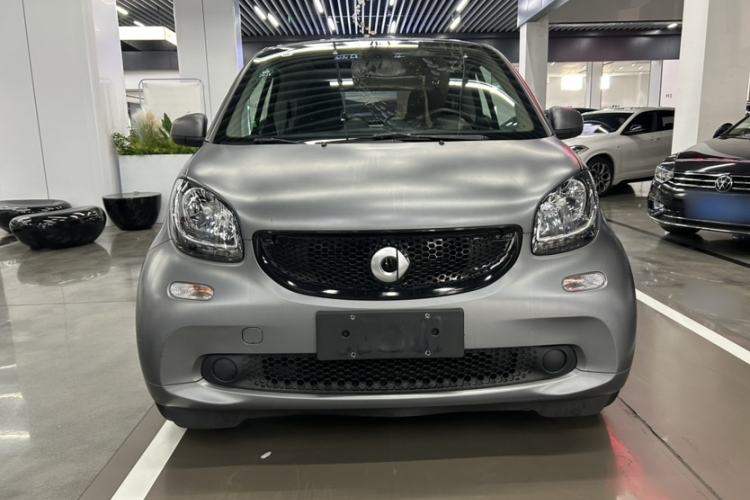 Used smart fortwo 2019 0.9T 66kW Hardtop Wind Power Edition China VI Exterior 4