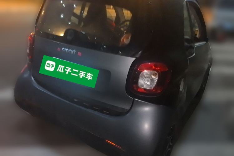 Used smart fortwo 2019 0.9T 66kW Hardtop Wind Power Edition China VI Exterior 5