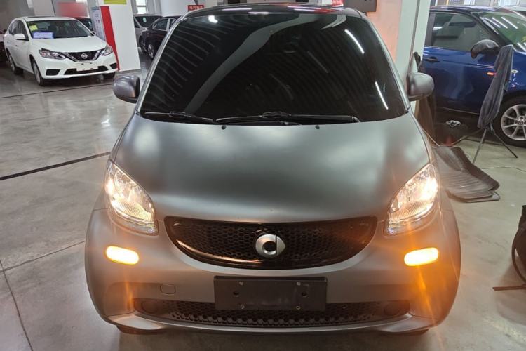 Used smart fortwo 2019 0.9T 66kW Hardtop Wind Power Edition China VI Front