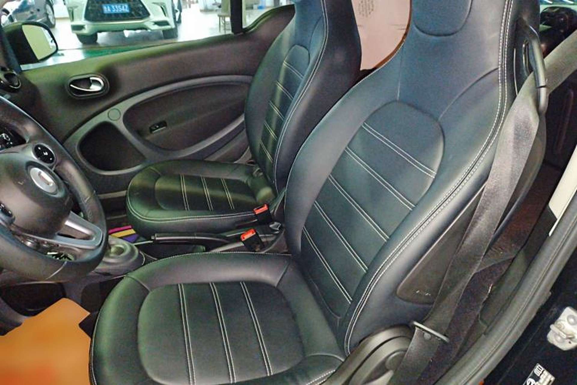 Used smart fortwo 2019 0.9T 66kW Hardtop Wind Power Edition China VI Interior 4
