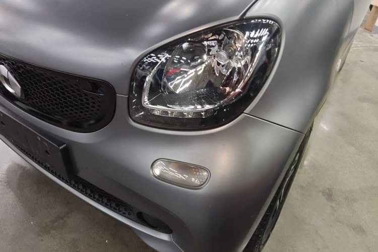 Used smart fortwo 2019 0.9T 66kW Hardtop Wind Power Edition China VI Left Front Headlight