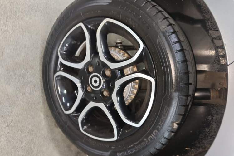 Used smart fortwo 2019 0.9T 66kW Hardtop Wind Power Edition China VI Right Rear Wheel Hub