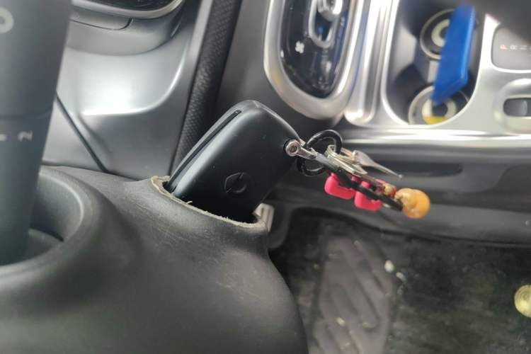 Used smart fortwo 2019 0.9T 66kW Hardtop Pioneer Edition China VI Vehicle Key