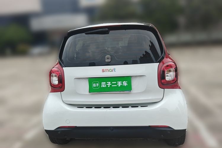 Used smart fortwo 2019 0.9T 66kW Hardtop Engine Version China VI Emission Standard Rear