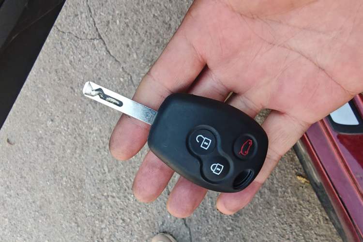 Used smart fortwo 2019 0.9T 66kW Red Instant Special Edition China VI Vehicle Key