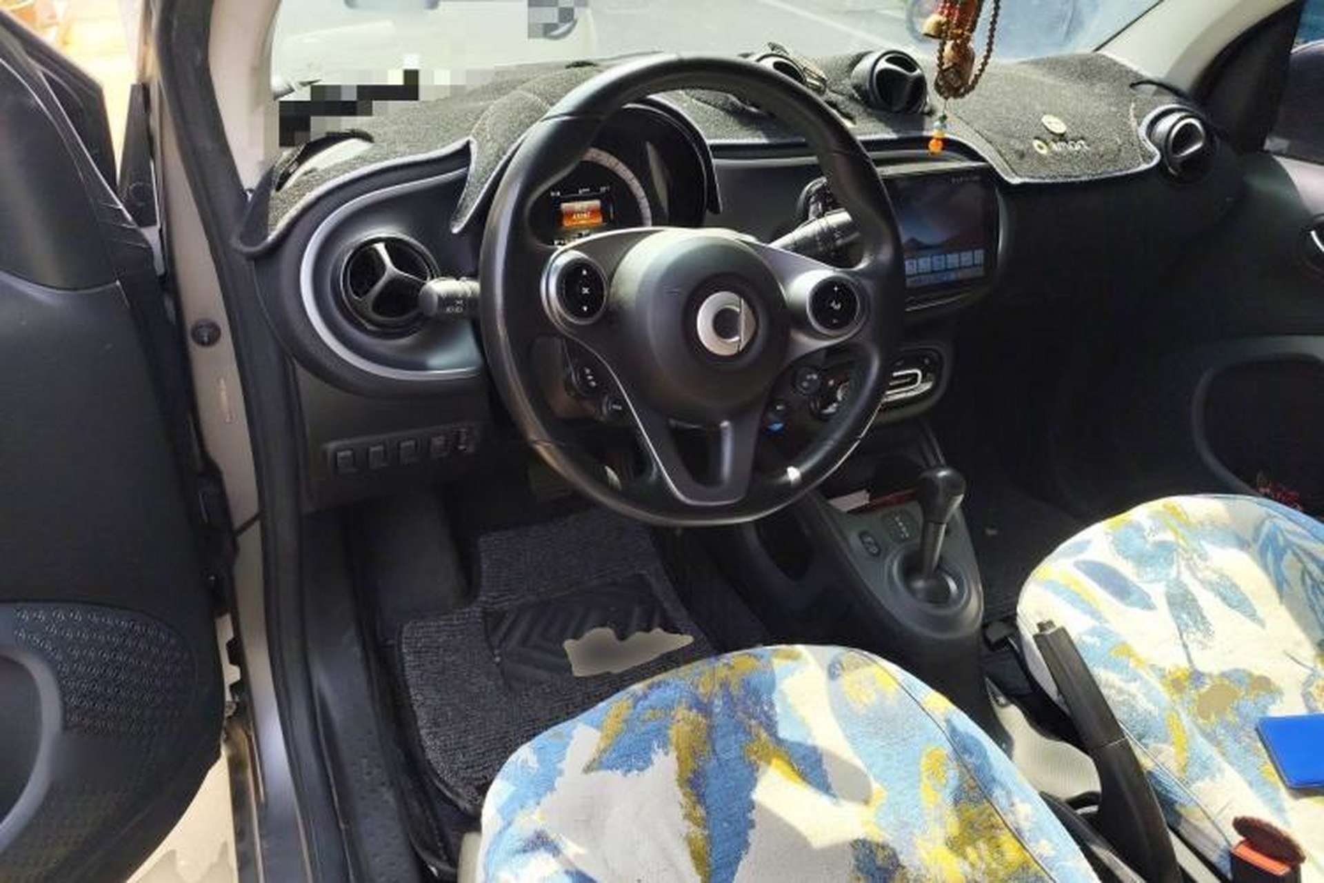 Used smart fortwo 2019 0.9T 66kW Hardtop Wind Power Edition China VI Center Console