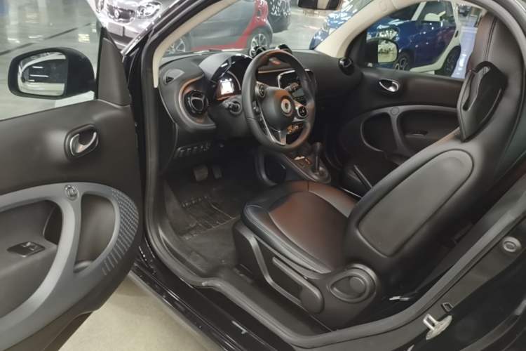 Used smart fortwo 2019 0.9T 66kW Hardtop Wind Power Edition China VI Driver Seat