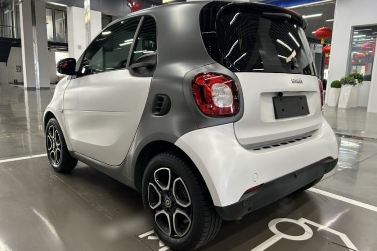 Used smart fortwo 2019 0.9T 66kW Hardtop Wind Power Edition China VI Exterior 1