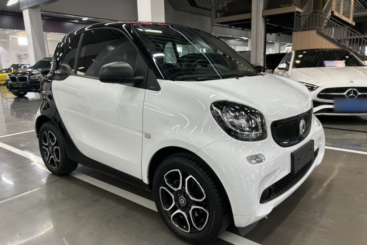 Used smart fortwo 2019 0.9T 66kW Hardtop Wind Power Edition China VI Exterior 4