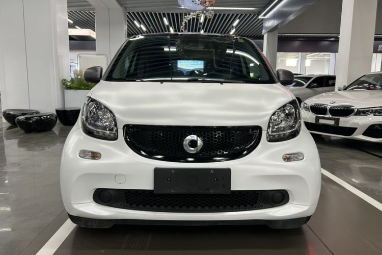 Used smart fortwo 2019 0.9T 66kW Hardtop Wind Power Edition China VI Exterior 5