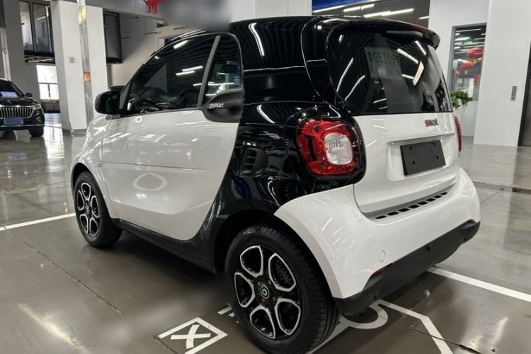 Used smart fortwo 2019 0.9T 66kW Hardtop Wind Power Edition China VI Exterior 6
