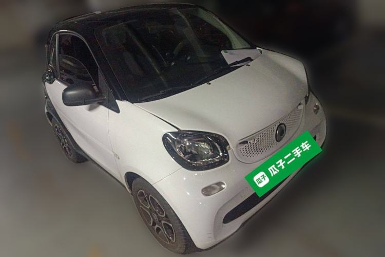 Used smart fortwo 2019 0.9T 66kW Hardtop Wind Power Edition China VI Front Right 45 Deg