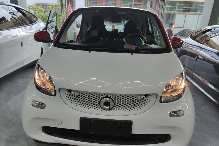 Used smart fortwo 2019 0.9T 66kW Hardtop Wind Power Edition China VI Front