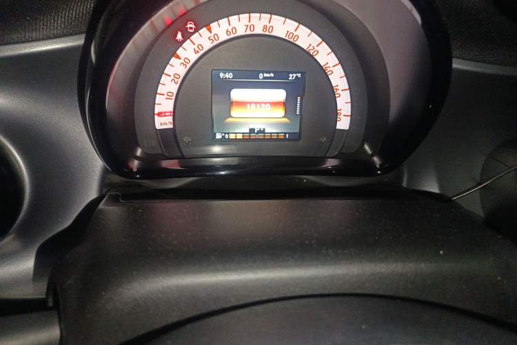 Used smart fortwo 2019 0.9T 66kW Hardtop Wind Power Edition China VI Instrument Cluster