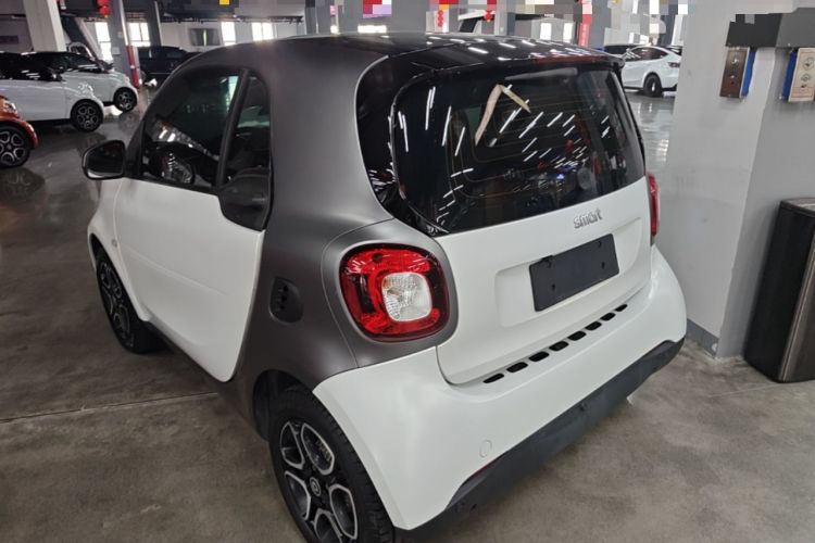 Used smart fortwo 2019 0.9T 66kW Hardtop Wind Power Edition China VI Rear Left 45 Deg