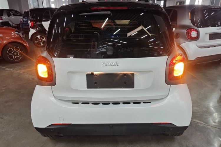 Used smart fortwo 2019 0.9T 66kW Hardtop Wind Power Edition China VI Rear