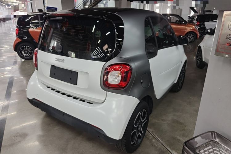 Used smart fortwo 2019 0.9T 66kW Hardtop Wind Power Edition China VI Rear Right 45 Deg