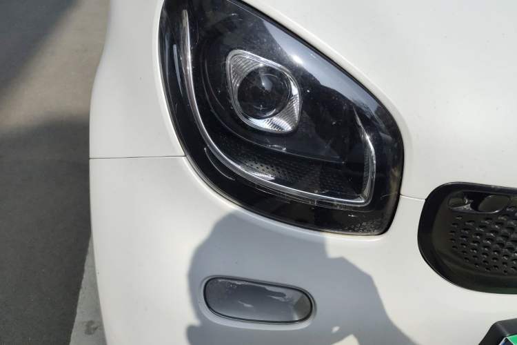 Used smart fortwo 2019 0.9T 66kW Hardtop Wind Power Edition China VI Right Front Headlight