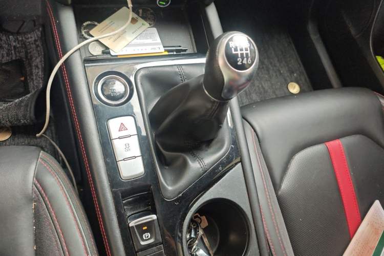 Used SOL A5 2021 1.5T Manual Luxury Version Gear Lever