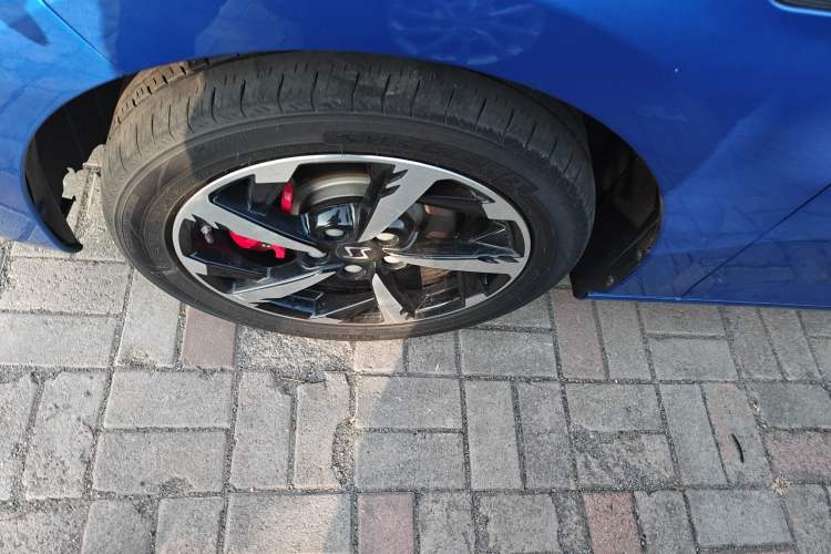 Used SOL A5 2021 1.5T CVT Luxury Smart Model Left Front Wheel Hub