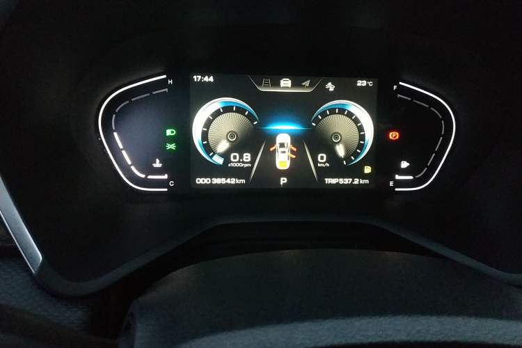 Used SOL A5 2021 1.5T CVT Prestige Smart Connectivity Model Odometer Close Up