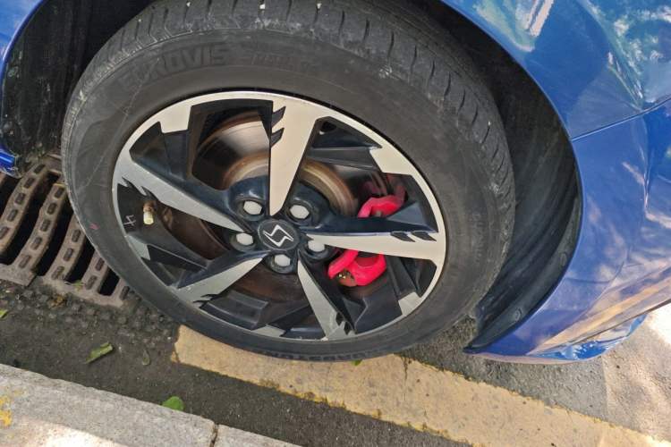 Used SOL A5 2021 1.5T CVT Luxury Smart Model Right Front Wheel Hub