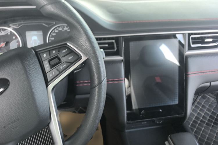 Used SOL A5 2021 1.5T CVT Luxury Smart Model Center Console