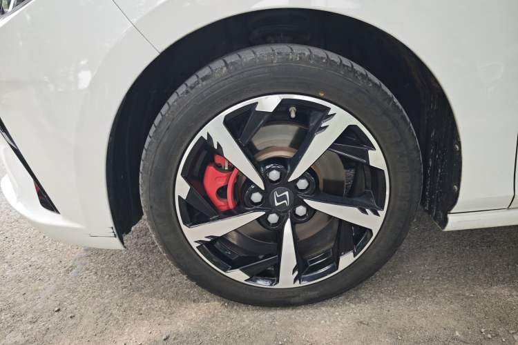 Used SOL A5 2021 1.5T CVT Prestige Smart Connectivity Model Exterior 4