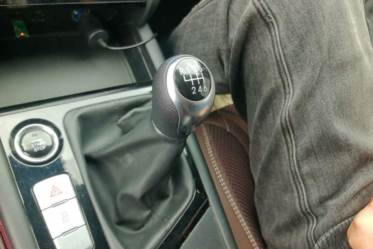 Used SOL A5 2021 1.5T Manual Luxury Version Gear Lever