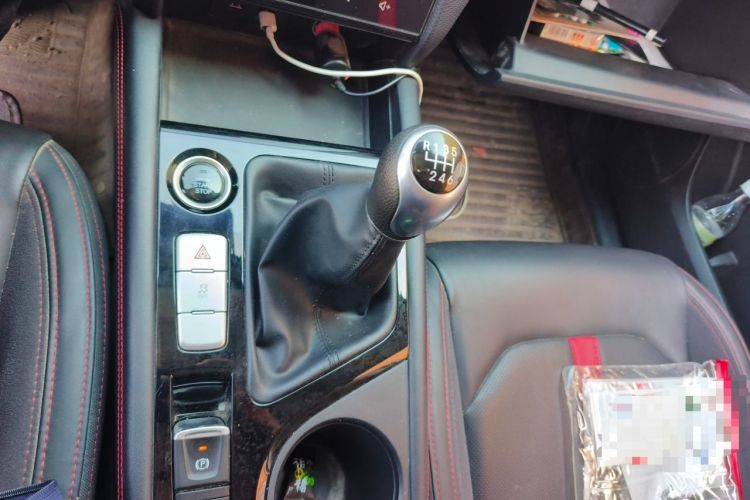 Used SOL A5 2021 1.5T Manual Luxury Version Gear Lever