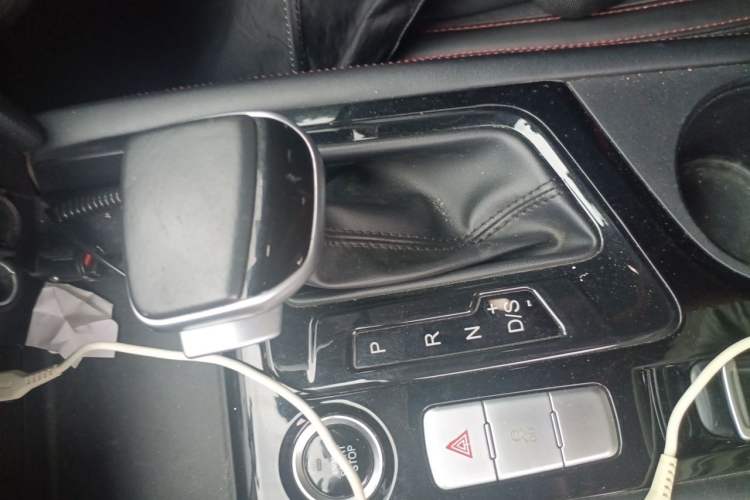 Used SOL A5 2021 1.5T CVT Luxury Smart Model Gear Lever