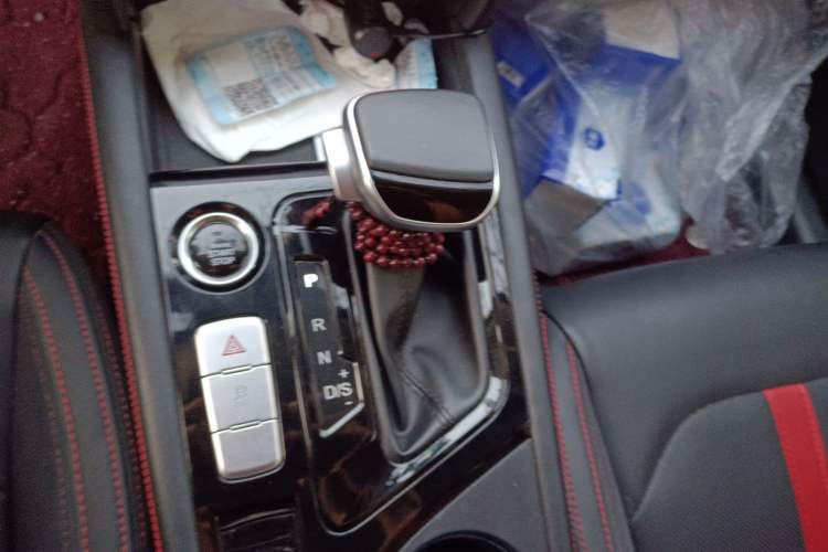 Used SOL A5 2021 1.5T CVT Luxury Smart Model Gear Lever