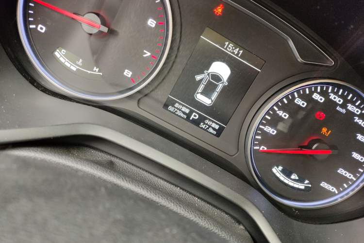 Used SOL A5 2021 1.5T CVT Luxury Smart Model Odometer Close Up