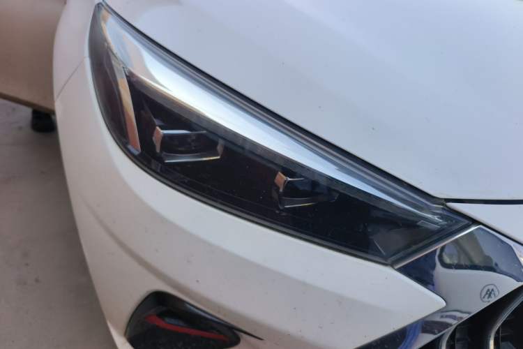 Used SOL A5 2021 1.5T Manual Luxury Version Right Front Headlight