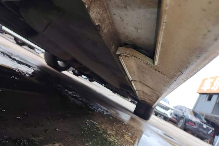 Used SOL A5 2021 1.5T CVT Luxury Smart Model Right Side Sill