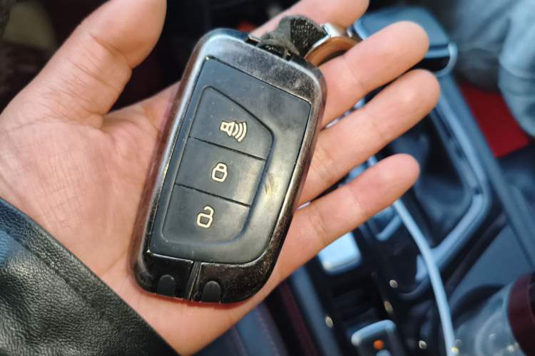 Used SOL A5 2022 1.5T CVT Youth Edition Vehicle Key