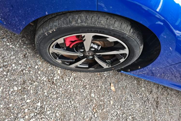 Used SOL A5 2022 1.5T CVT Youth Edition Left Front Wheel Hub