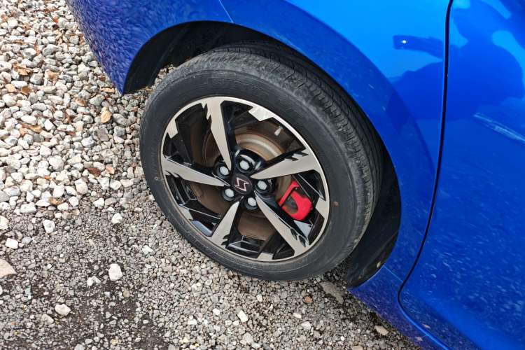 Used SOL A5 2022 1.5T CVT Youth Edition Right Rear Wheel Hub