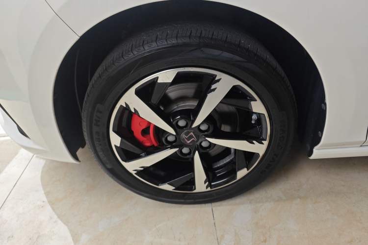 Used SOL A5 2022 1.5T CVT Youth Edition Left Front Wheel Hub