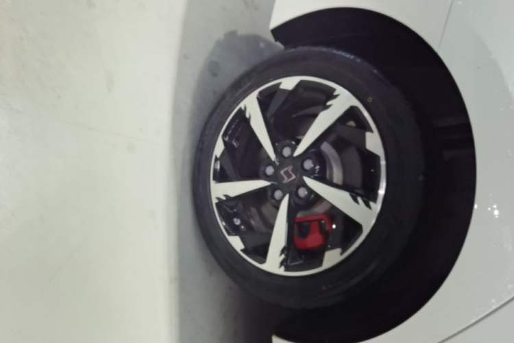 Used SOL A5 2022 1.5T CVT Youth Edition Right Rear Wheel Hub