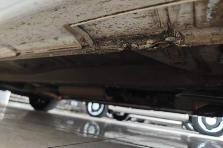 Used SOL A5 2022 1.5T CVT Youth Edition Right Side Sill