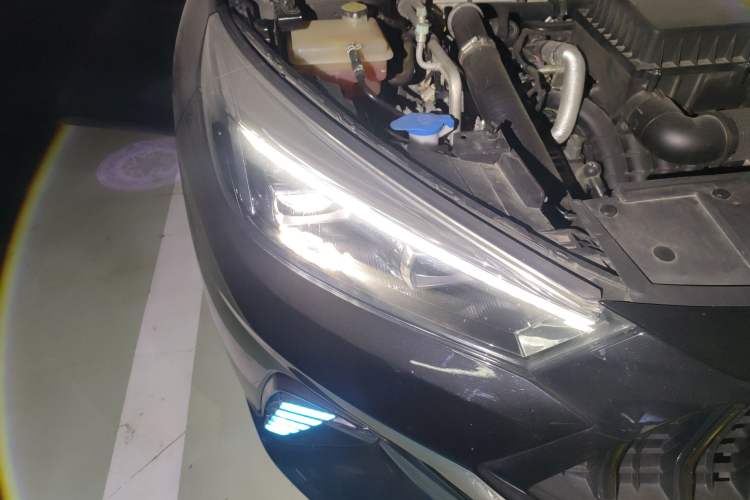 Used SOL A5 2023 1.5T CVT Prestige & Shine Edition Right Front Headlight