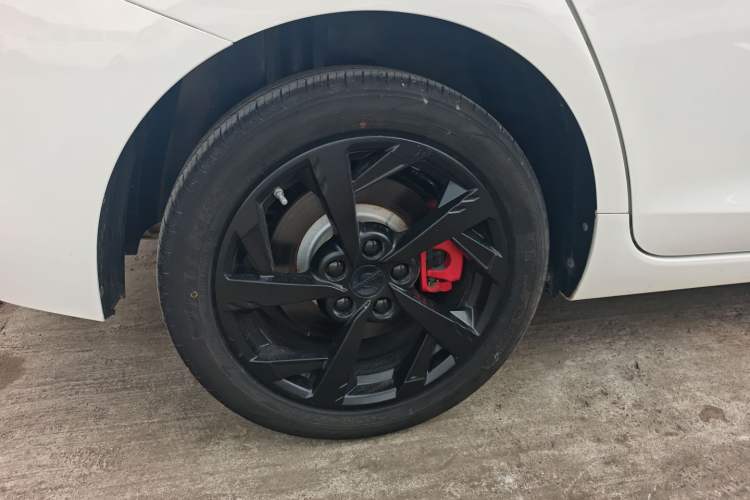 Used SOL A5 2023 1.5T CVT Luxury Comfort Model Right Rear Wheel Hub