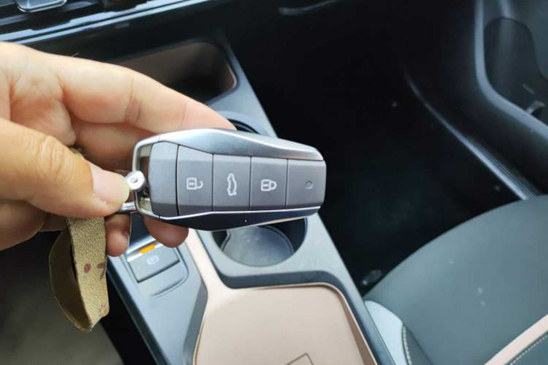 Used SOL E10X 2021 Jimei Edition 302km Fashionable Model Vehicle Key