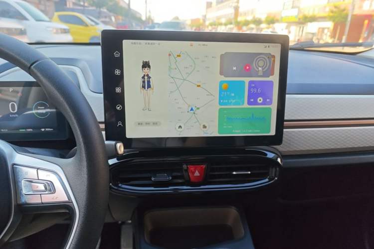 Used SOL E10X 2021 302 km Range Fashion Edition 31.4 kWh Audio And AC Panel