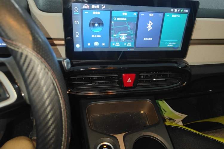 Used SOL E10X 2021 302 km Range Luxury Version 30.2 kWh Audio And AC Panel