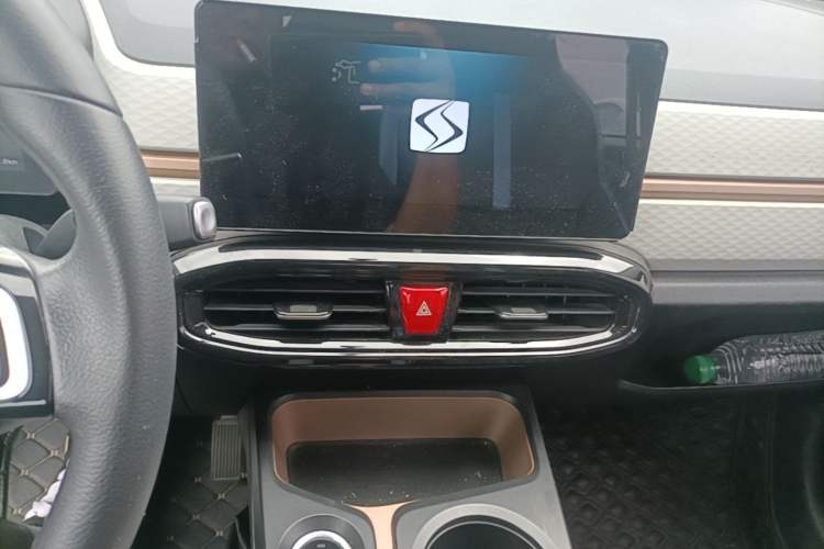 Used SOL E10X 2021 302 km Range Luxury Version 31.4 kWh Audio And AC Panel