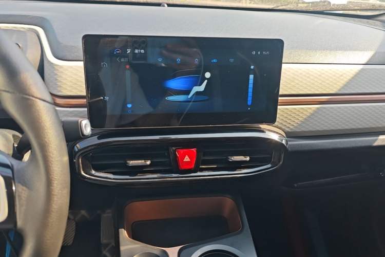 Used SOL E10X 2021 Jimei Edition 302km Fashionable Model Audio And AC Panel