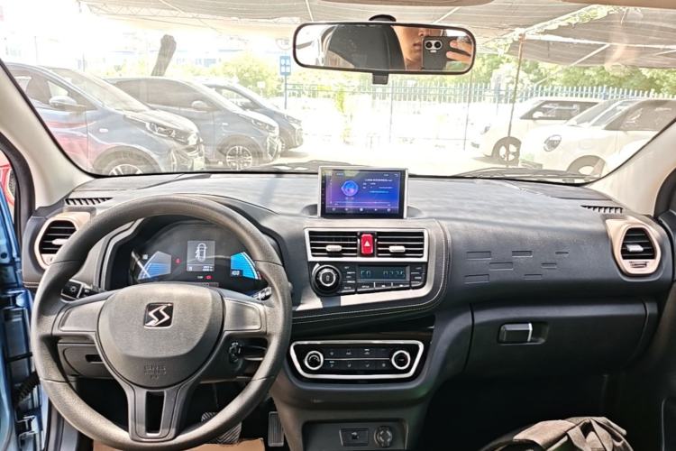 Used SOL E10X 2021 150 km Ambitious Trim Center Console